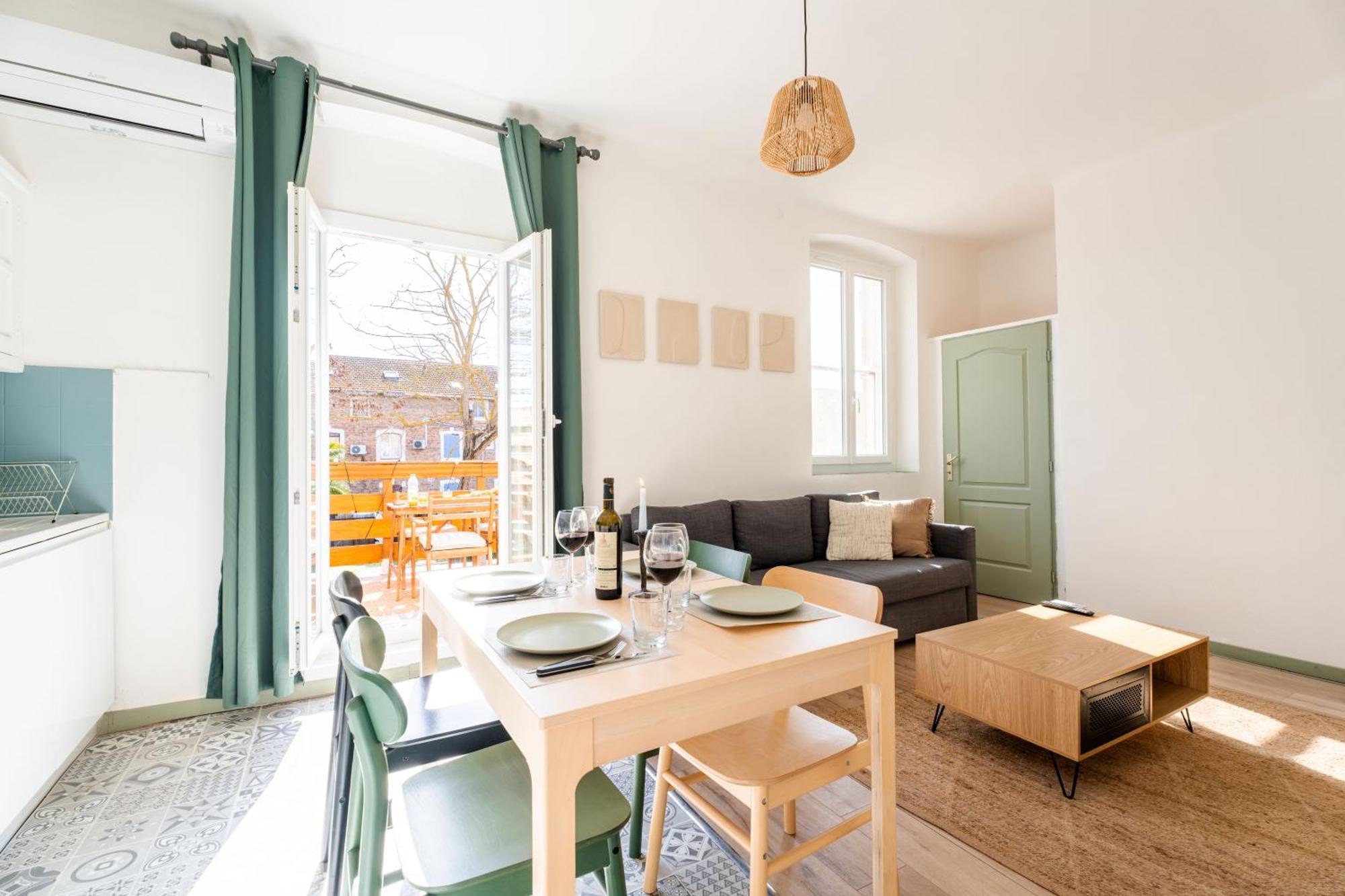 Grand Appartement Familiale - Camargue 萨林德吉罗 外观 照片